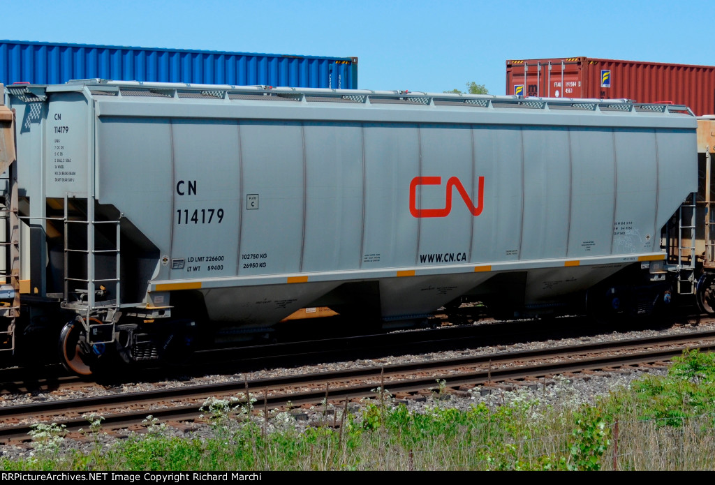 CN 114179